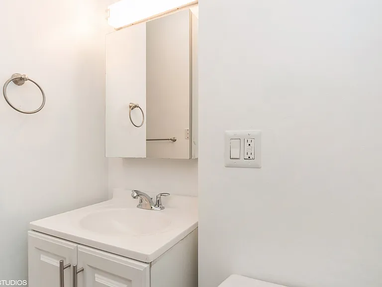 175 Hemenway St #4 — Photo 10