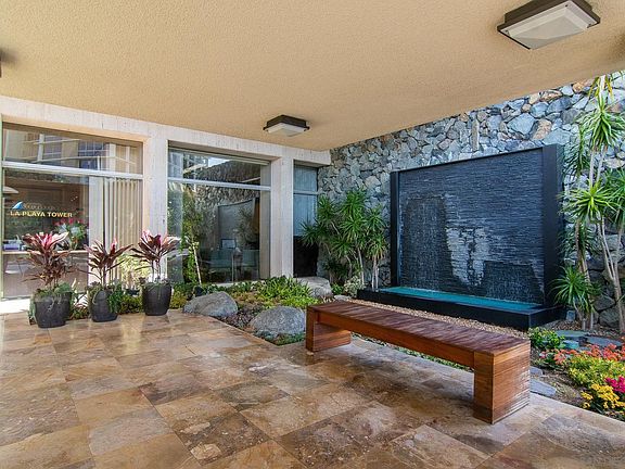 4th image of 1710 Avenida Del Mundo Unit 907