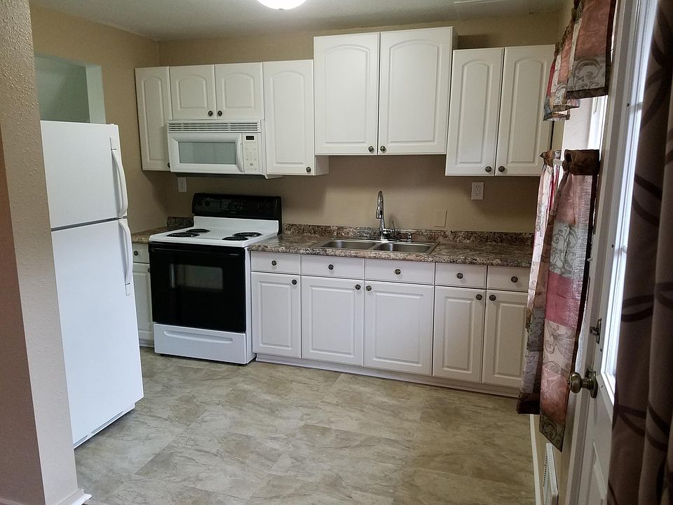 1st image of 636 Pleasant Ave APT 1