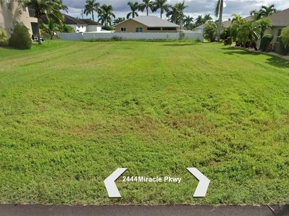 2444 Miracle Pkwy, Cape Coral, FL 33914