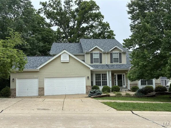 1348 Richland Meadows Dr, Ballwin, MO 63021