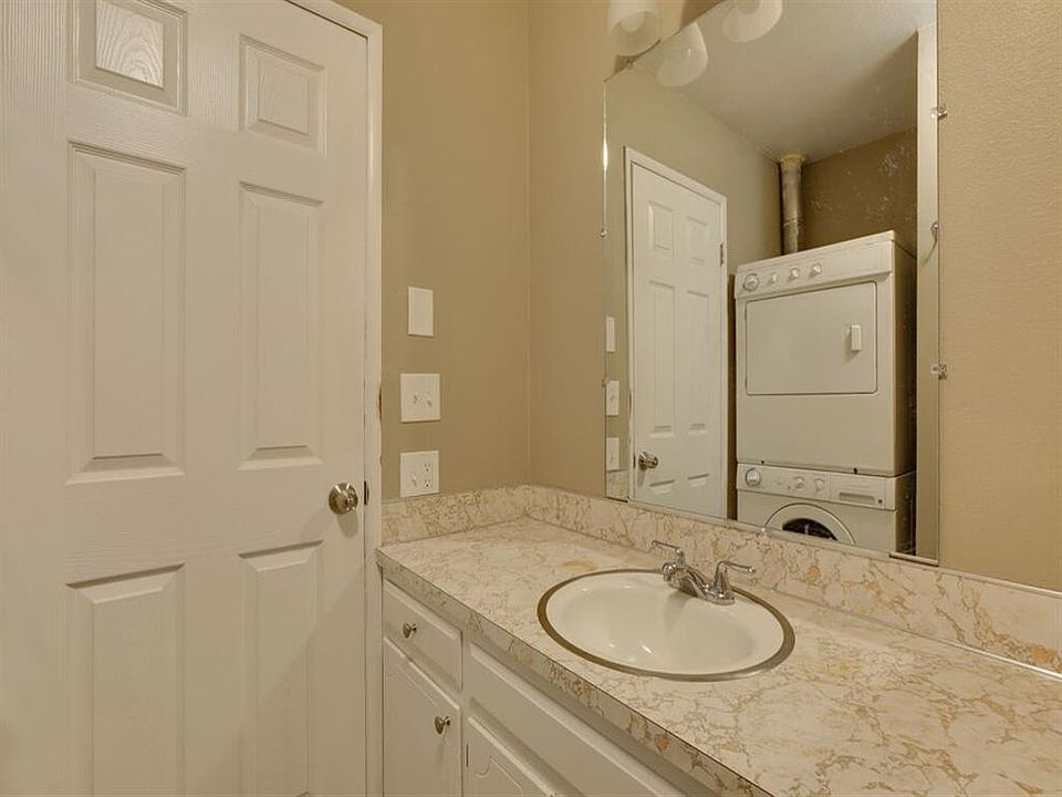 Monroe Manor Apartments 423 Monroe St Oregon City OR Zillow