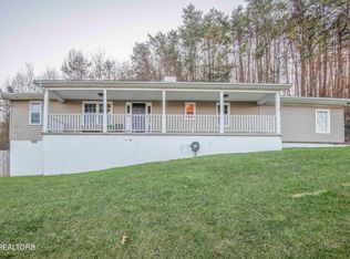 111 Valley View Ln, Heiskell, TN 37754