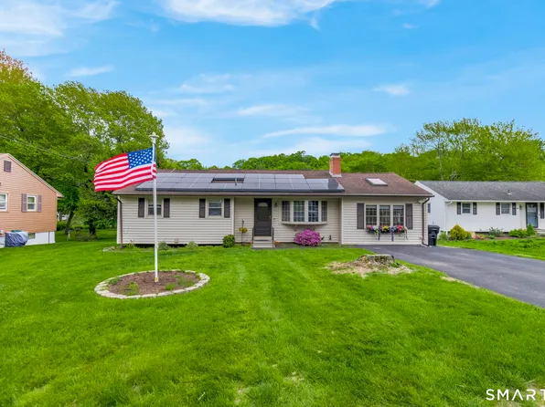 102 Wayne Lane, Meriden, CT 06450