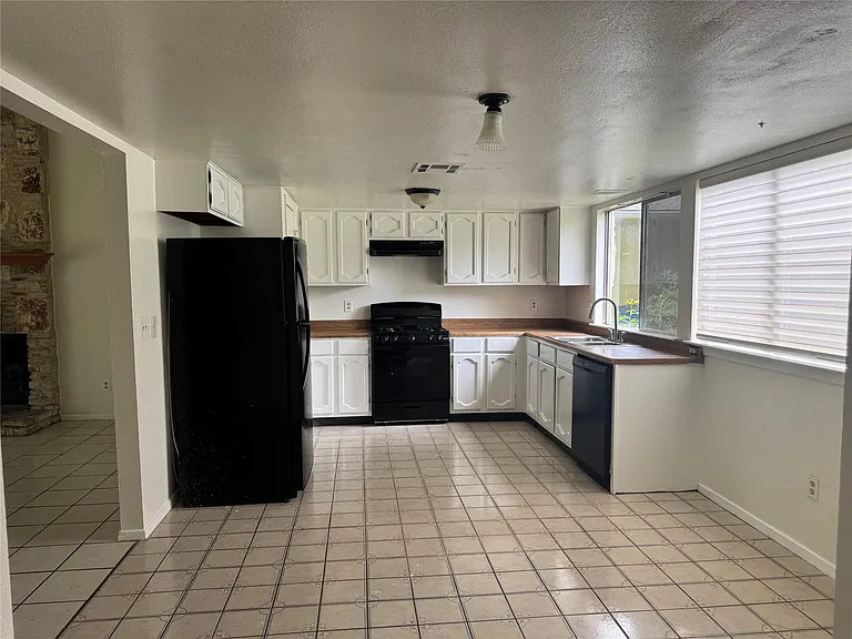 7307 Ferndale Cir — Photo 5