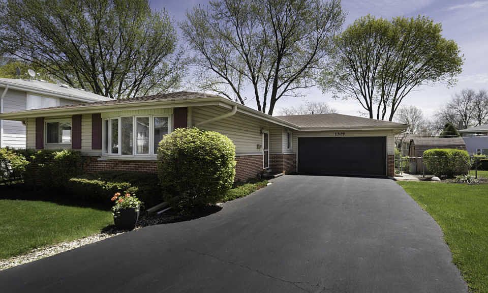 1st image of 1309 E Mulberry Ln