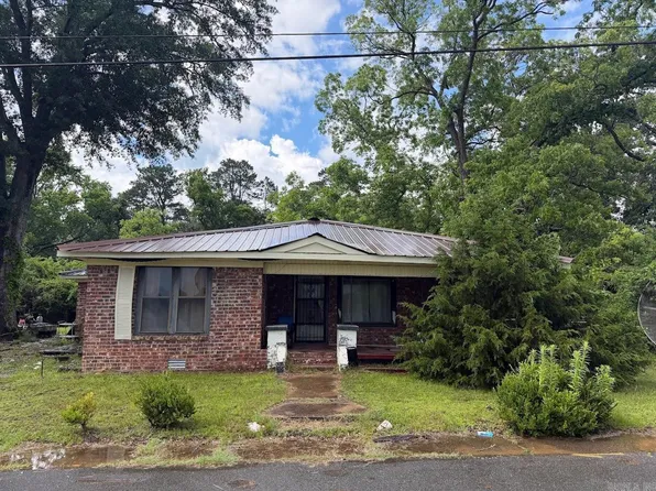 1800 Logan St, Arkadelphia, AR 71923