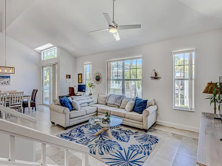 1701 Mizzenmast Way — Photo 9