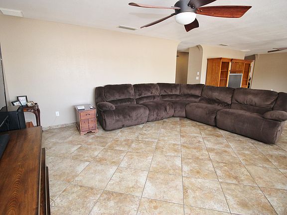 3rd image of 3430 Hound Ln