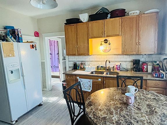 3rd image of 1115 Filmore St