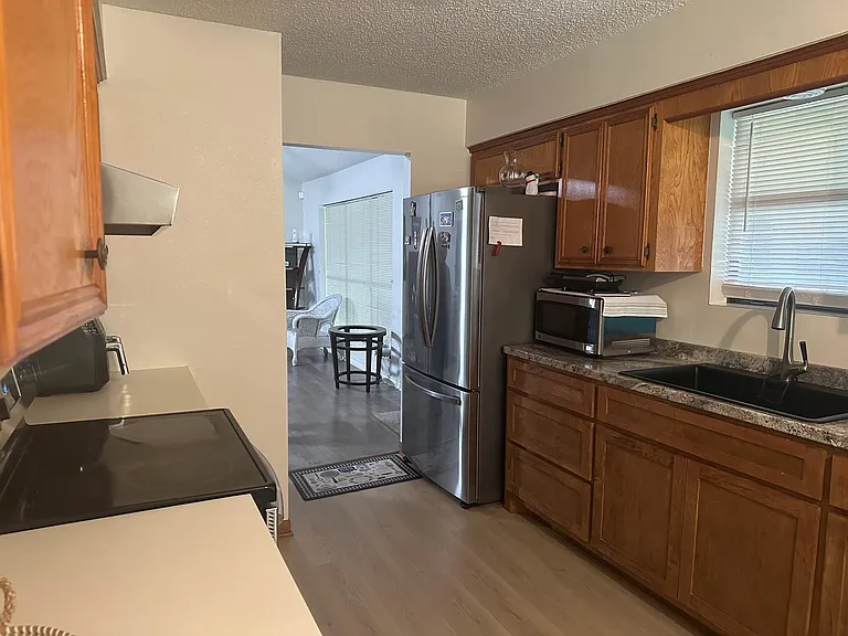 119 Basswood St — Photo 5