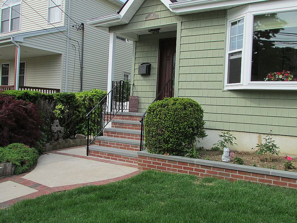 2nd image of 39 Maiden Ln