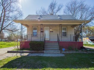 22871 Hayes Ave, Eastpointe, MI 48021