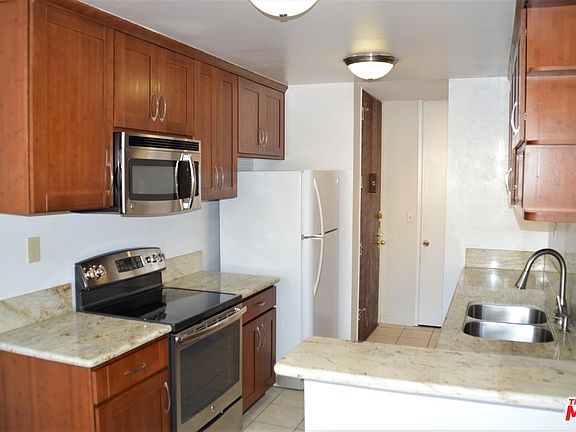 5th image of 6050 Canterbury Dr Unit F205