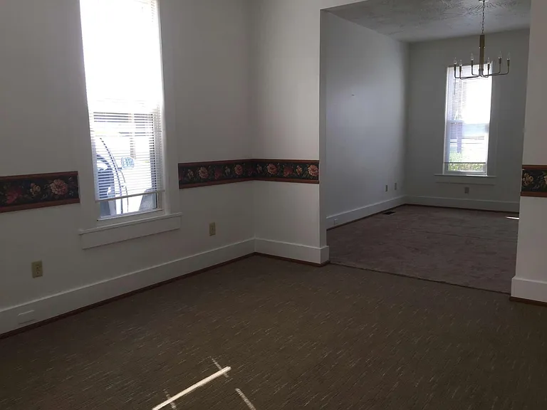 109 Wilson Ave — Photo 7