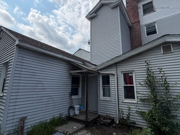 306 Wyoming Ave #B, Wyoming, PA 18644