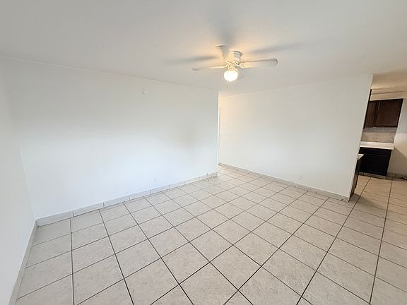 4th image of 1829 N A St APT 13