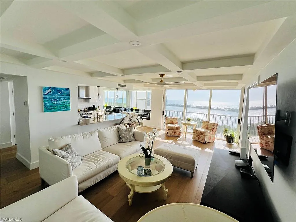 2 bed, 2.0 bath, 1263 sqft, $9,500 — Photo 1