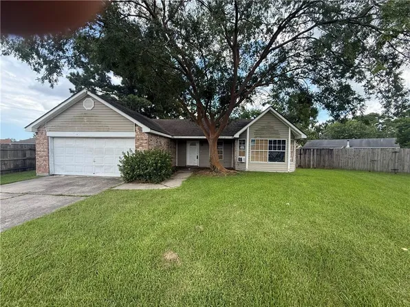 1806 Cheshire Ct, Slidell, LA 70461