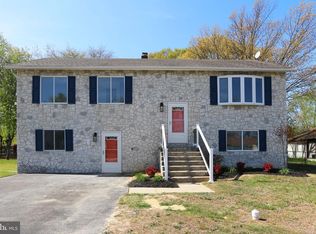 106 Lotus Ln, Penns Grove, NJ 08069