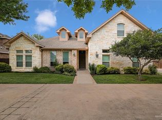 958 Hill Country Rd, Edinburg, TX 78539