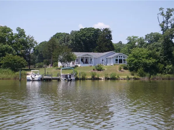 188 Fork Creek Ln, Urbanna, VA 23175