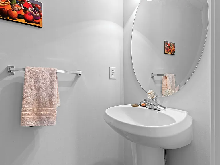 1402 Fairmont St — Photo 7