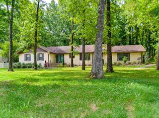 4312 Autumn Leaves Trl SE, Decatur, AL 35603