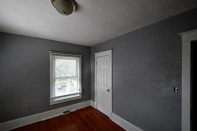 465 N Spring St — Photo 6