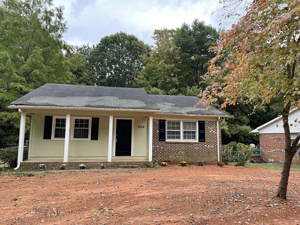 Building Photo - 7604 Longstreet Dr
