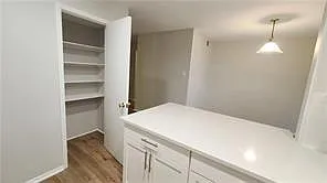 2 bed, 2.0 bath, 1002 sqft, $1,750 — Photo 4