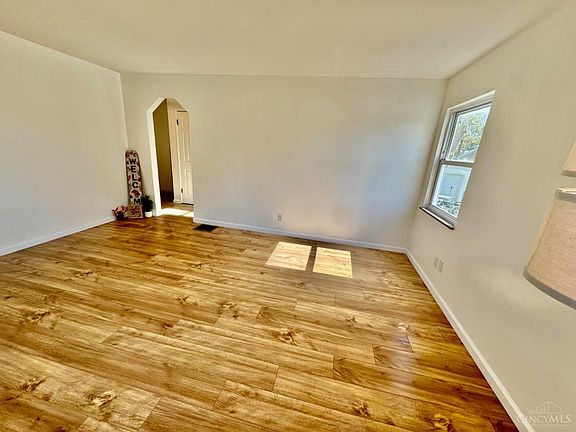 4th image of 8462 Jackies Dr