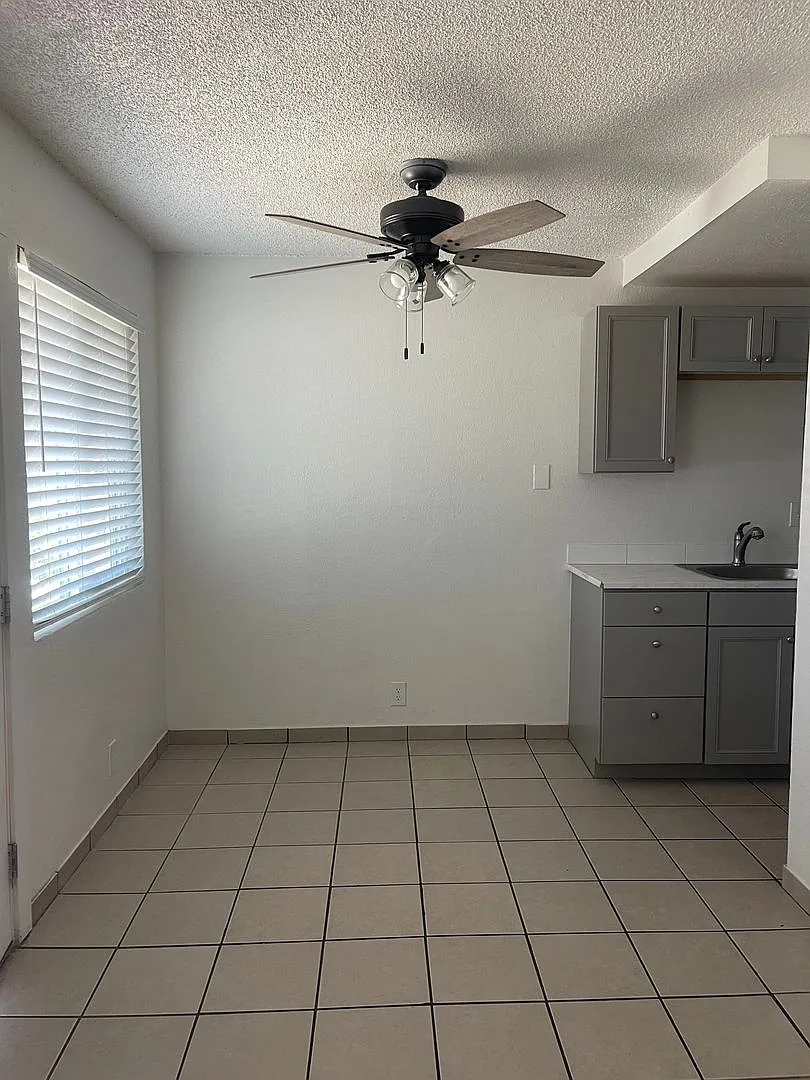 Building Photo - 272 Boulder Creek Dr