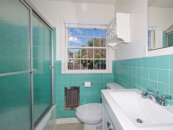 4th image of 326 E Camden Ave