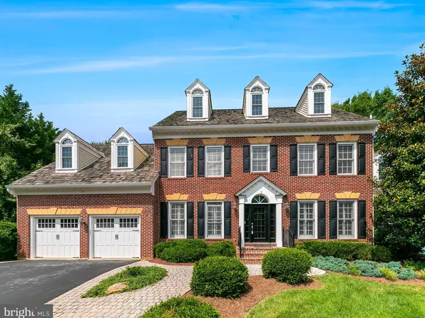 611 Catesby Ct SW, Leesburg, VA 20175