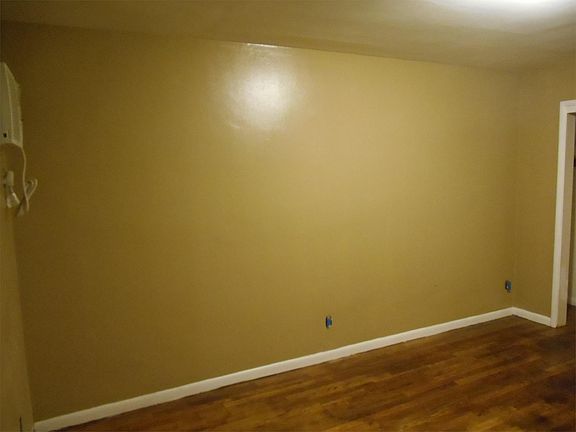 2nd image of 2568 Westwood Northern Blvd APT 1