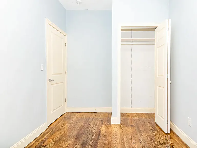 39 Suydam St #2B — Photo 2