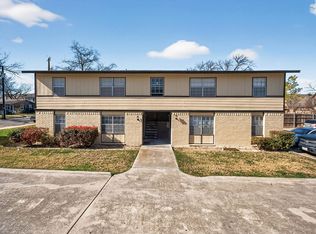 717 E Texas St, Grapevine, TX 76051
