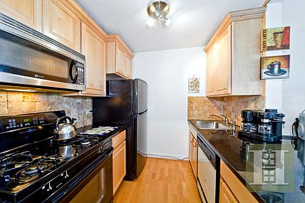 4th image of 96 Schermerhorn St APT 11B