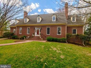 620 Fort Williams Py, Alexandria, VA 22304