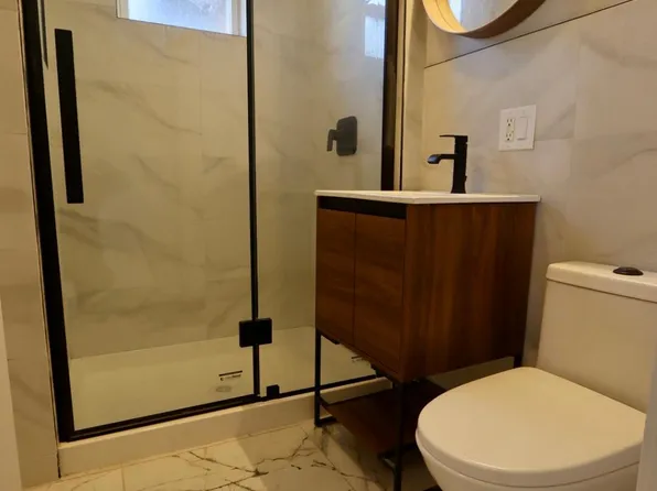 1906 W Foster Ave, Chicago, IL 60640