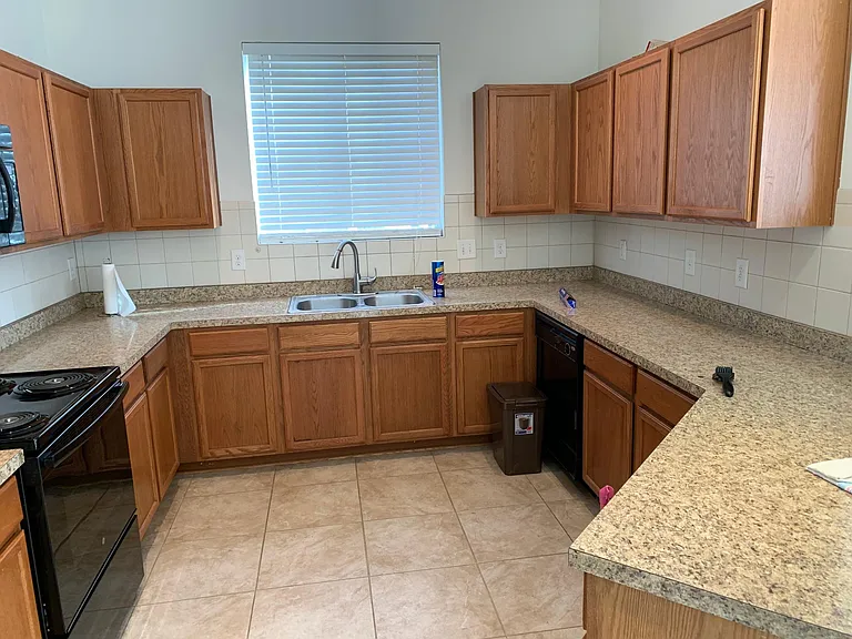 1819 Whirlaway Ct — Photo 14