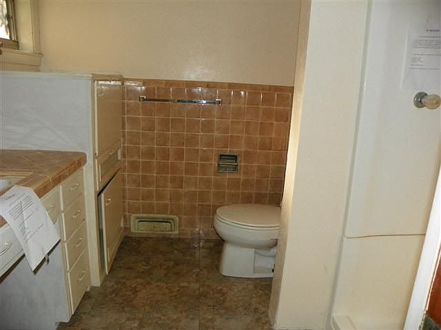 2nd image of 2748 36th St