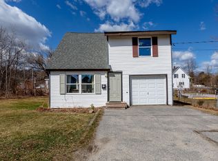 93 Dow Ave, Lewiston, ME 04240