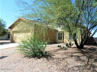 2011 W Cave Cotton Loop, Benson, AZ 85602