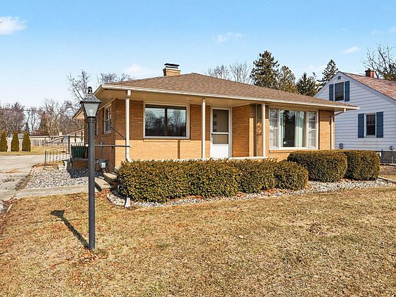 2nd image of 2709 Midland Rd