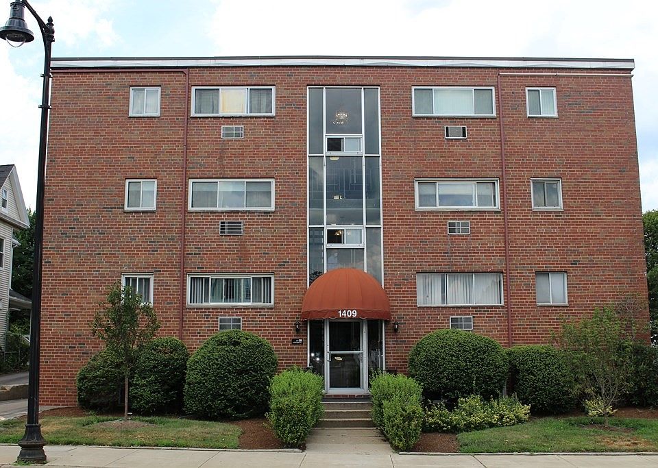 1409 River St APT 6, Hyde Park, MA 02136 MLS 73022459 Zillow