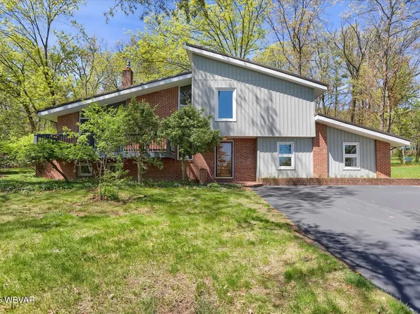 775 Red Ln, Danville, PA 17821