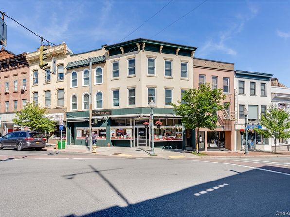 16 S Division St #3A