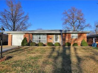 853 Rainbow Dr, Saint Louis, MO